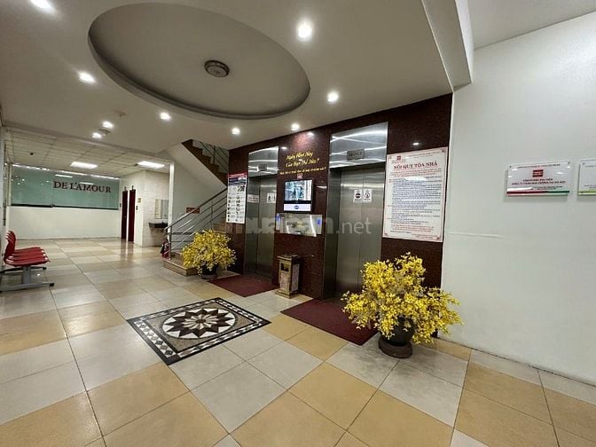 40m2 mời thuê tại nhà văn phòng 9 tầng số 11 Thái Hà