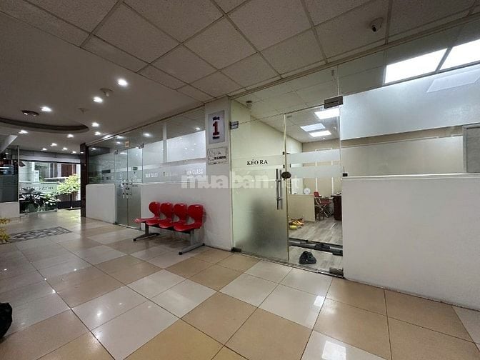 40m2 mời thuê tại nhà văn phòng 9 tầng số 11 Thái Hà