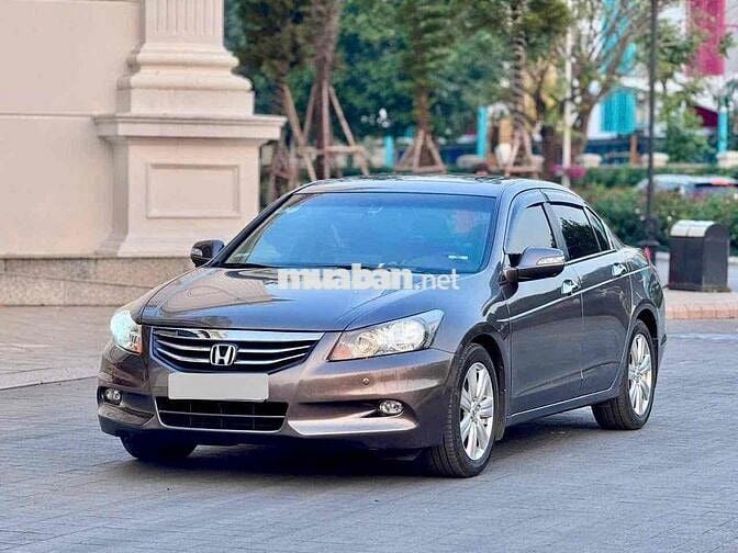 Honda Accord 2012 3.5 AT - 67000 km