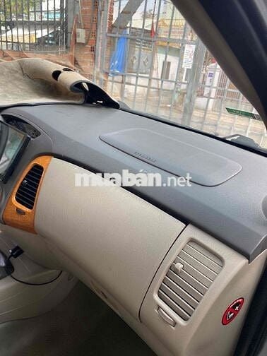 Toyota Innova 2011 G xe gia đinh chay khong dv