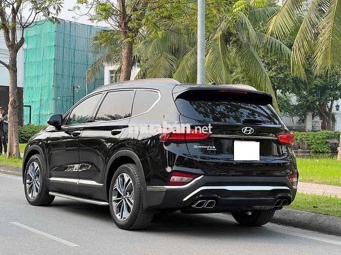 Hyundai Santa Fe 2019 2.2L AT 4WD - 95 km
