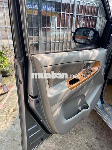 Toyota Innova 2011 G xe gia đinh chay khong dv
