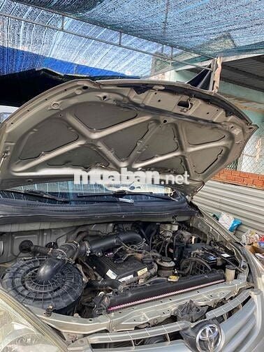 Toyota Innova 2011 G xe gia đinh chay khong dv