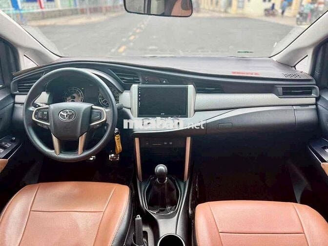 Innova E đăng kí 2017 đồng ánh kim xe gia đình