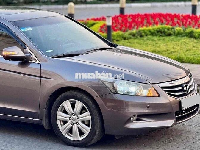Honda Accord 2012 3.5 AT - 67000 km