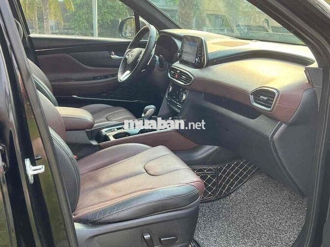 Hyundai Santa Fe 2019 2.2L AT 4WD - 95 km