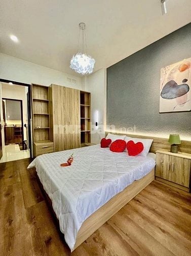 Chủ tặng lộc 2 chỉ vàng| nhà đường Bến Vân Đồn P2 Q4 gần cầu Ông Lảnh