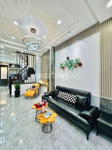 Chủ tặng lộc 2 chỉ vàng| nhà đường Bến Vân Đồn P2 Q4 gần cầu Ông Lảnh