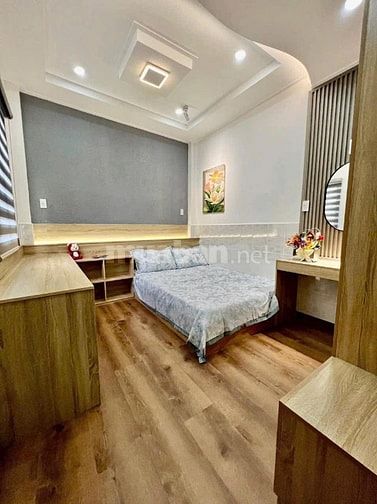 Chủ tặng lộc 2 chỉ vàng| nhà đường Bến Vân Đồn P2 Q4 gần cầu Ông Lảnh