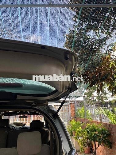Toyota Innova 2011 G xe gia đinh chay khong dv