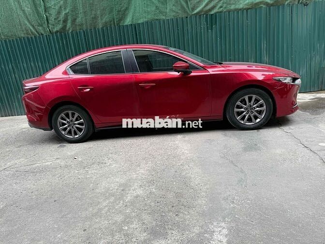 Mazda 3 2022 1.5L Luxury - 80 km