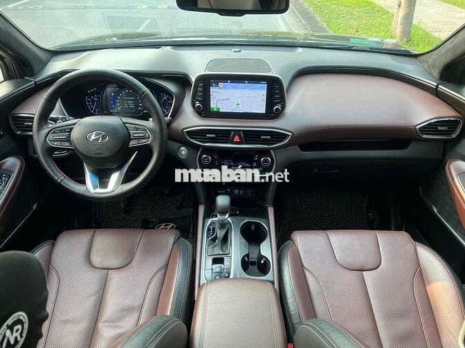 Hyundai Santa Fe 2019 2.2L AT 4WD - 95 km