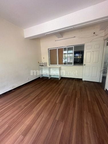 Cho thuê căn hộ mặt tiền chung cư H1-Hoàng Diệu, Quận 4, tầng 1 + 2