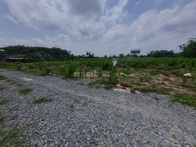 130m2 thổ cư. Đường thông. Rớt nhựa 100m. 420tr