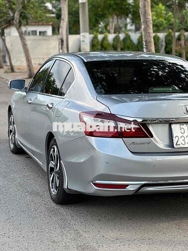 Honda Accord 2016 2.4 AT - 79000 km