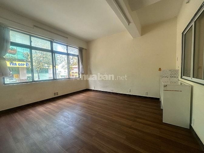 Cho thuê căn hộ mặt tiền chung cư H1-Hoàng Diệu, Quận 4, tầng 1 + 2