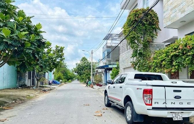 Ngộp bán đất 6x20m, đường xe tải, Hẻm 274 Nguyễn Văn Tạo, Long Thới