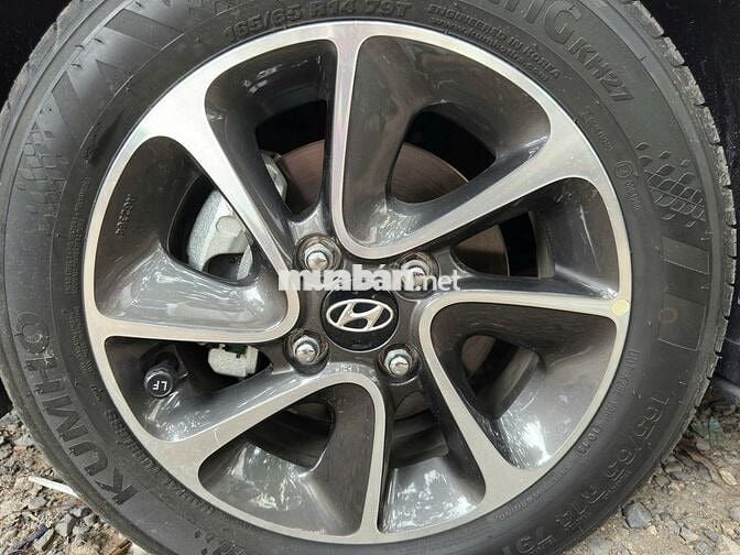 Hyundai Grand i10 2019 Grand 1.2 AT - 23500 km