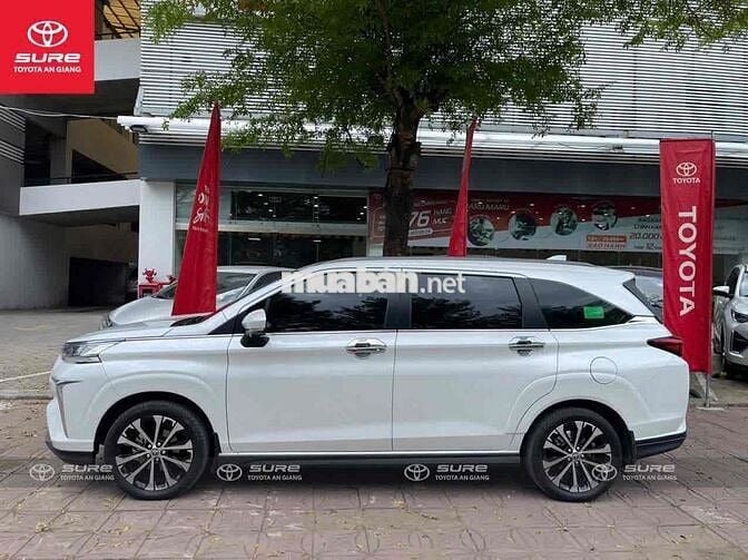 Toyota Veloz Cross 2022 CVT Top - 15.000 km