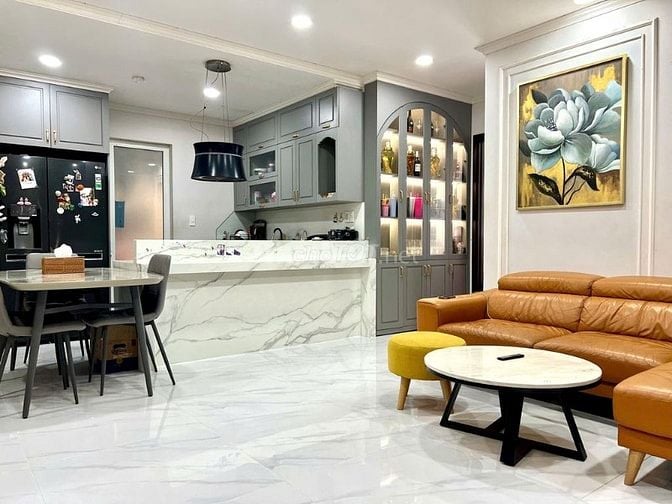 Gia đình cần bán gấp căn hộ Botanic Towers – 120m², 3PN, 2WC, nhà mới 