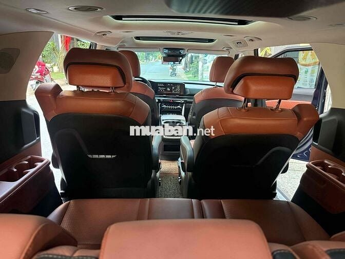 Kia Carnival 2023 Signature 2.2D - 48000 km