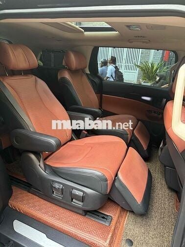 Kia Carnival 2023 Signature 2.2D - 48000 km