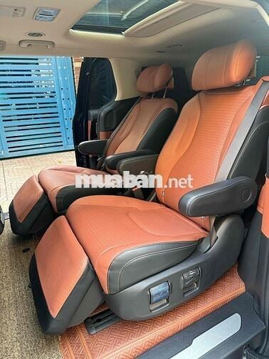 Kia Carnival 2023 Signature 2.2D - 48000 km