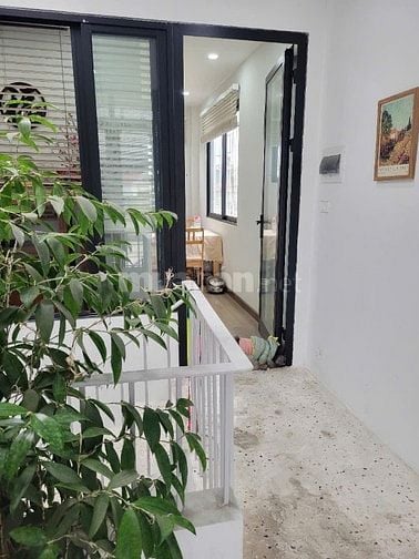 Cần bán gấp nhà Mặt phố Bạch Mai giá 16 tỷ, DT 45m2 - Hè rộng