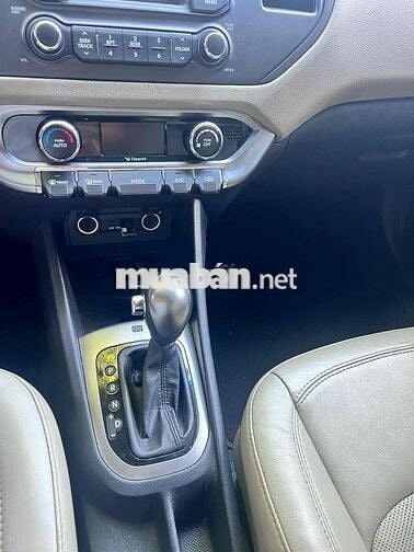 Kia Rio 2012 1.4 AT sedan nhập Hàn bản đặc biệt