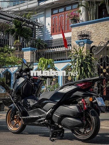 cần bán Yamaha Xmax300