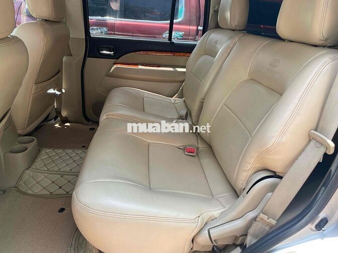 Ford Everest 2012 Limited 4x2 - 100000 km
