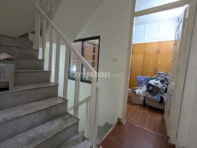 Lê Trọng Tấn, Phân lô vuông đét, gần đầu ngõ, hoa khôi phân khúc TX