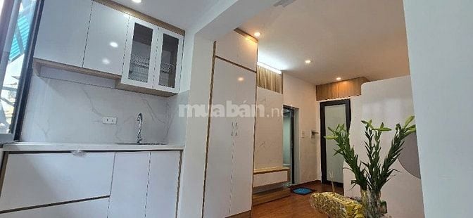 Chính chủ bán căn hộ tập thể tầng 3 phố Minh Khai, Quận Hai Bà Trưng