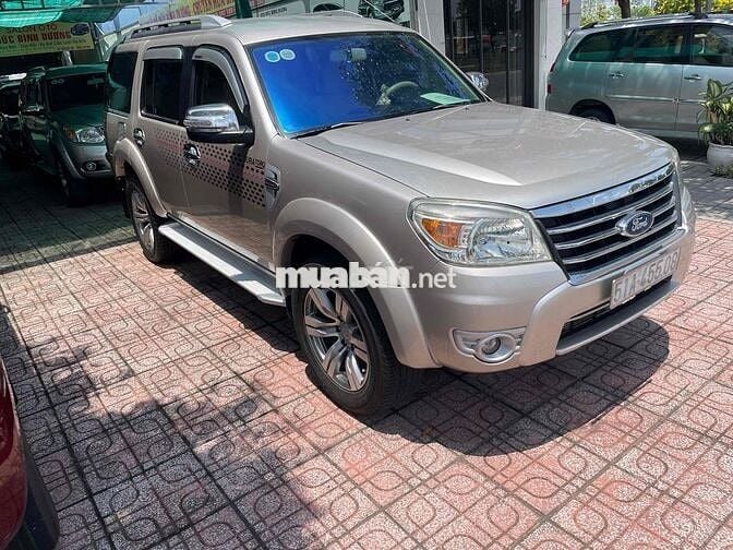 Ford Everest 2012 Limited 4x2 - 100000 km