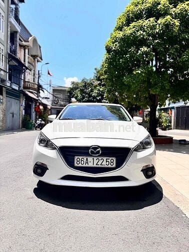 Mazda 3 2016 1.5 AT Sedan - 90000 km