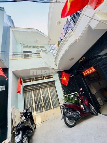 Nhà hẻm 5m. 125/225,nguyễn thị tần P2Q8. Giá tốt