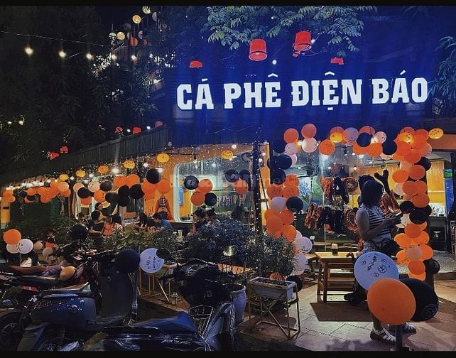MÌNH NHƯỢNG QUÁN CAFE MẶT HỒ VĂN QUÁN-SẴN LỢI NHUẬN TỐT HÀNG THÁNG