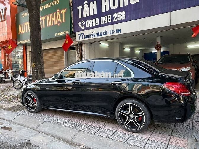 Mercedes Benz C Class 2016 C300 AMG - 80000 km