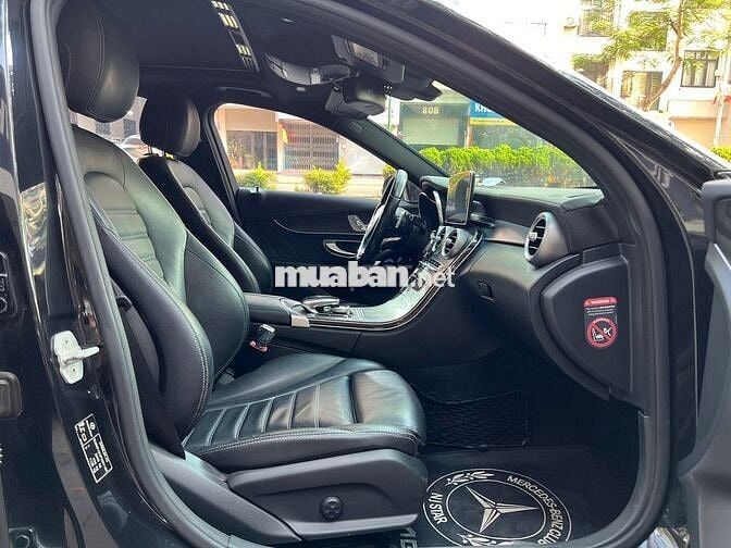 Mercedes Benz C Class 2016 C300 AMG - 80000 km