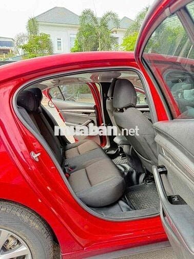 Mazda 3 2021 1.5L Deluxe - 29000 km