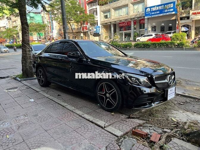 Mercedes Benz C Class 2016 C300 AMG - 80000 km