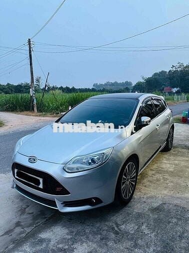 Ford Focus 2013 Trend 1.6 AT Hatchback - 92000 km