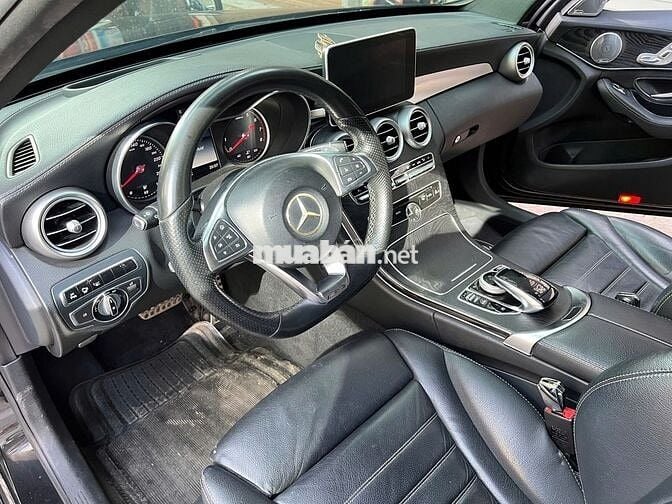 Mercedes Benz C Class 2016 C300 AMG - 80000 km
