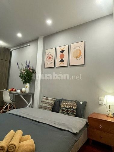  CHO THUÊ NHÀ số 9 phố Hàng Gà, DT 30m2x 5 tầng, full đồ