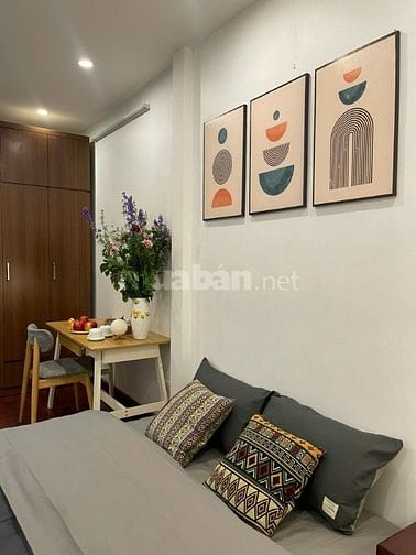  CHO THUÊ NHÀ số 9 phố Hàng Gà, DT 30m2x 5 tầng, full đồ