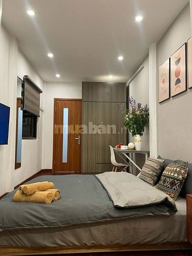  CHO THUÊ NHÀ số 9 phố Hàng Gà, DT 30m2x 5 tầng, full đồ
