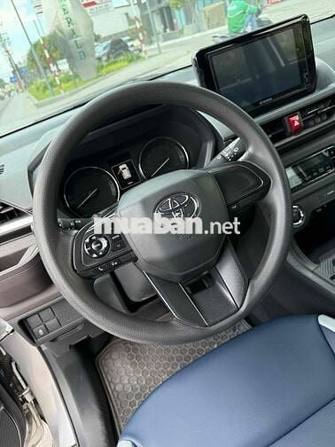 Toyota Avanza Premio 2023 tự động 1 chủ zin hãng