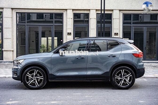Volvo XC40 2021 R-Design - 43000 km