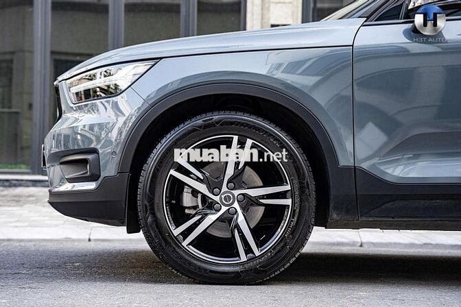 Volvo XC40 2021 R-Design - 43000 km