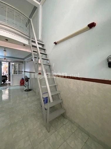 Cho thuê nhà hẻm 3m Thích Quảng Đức, P5 Q. P.Nhuận giá 10tr